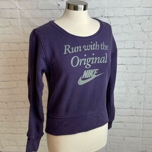 Nike “Run with the Original” Graphic Pull Over Sweatshirt Purple Size Small